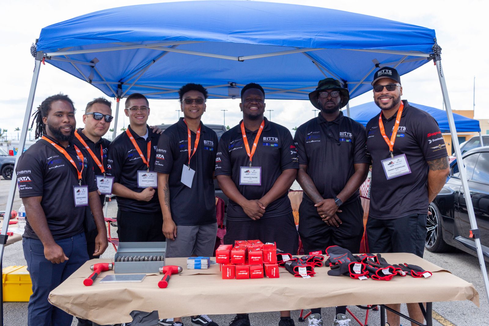 Wings N Things Concorde Circuit networking at the track